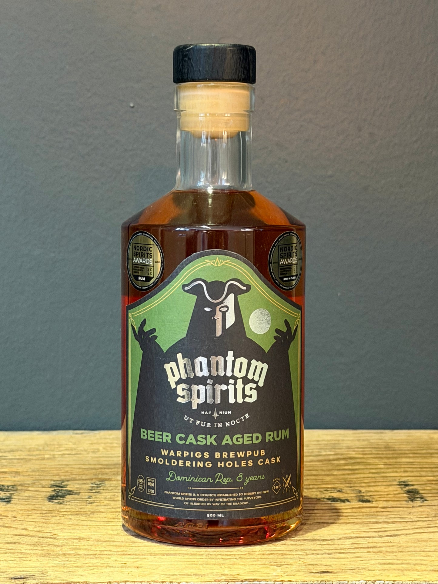 Phantom x Warpigs Smouldering Holes Cask 8 y.o. Dominican Rum